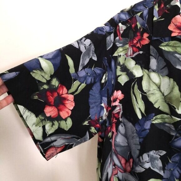 NWOT Tommy Bahama Floral Silk Hawaiian Shirt Men’s Original Fit Multicolored L - Picture 3 of 6